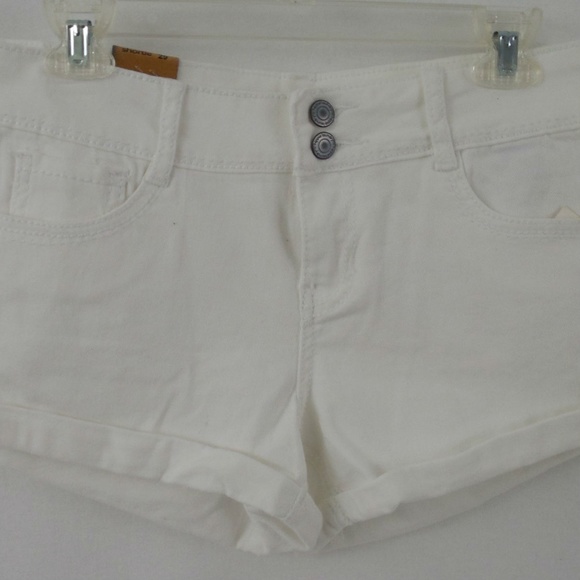 NWT Hippie Laundry White Jean Shorts - Picture 1 of 8